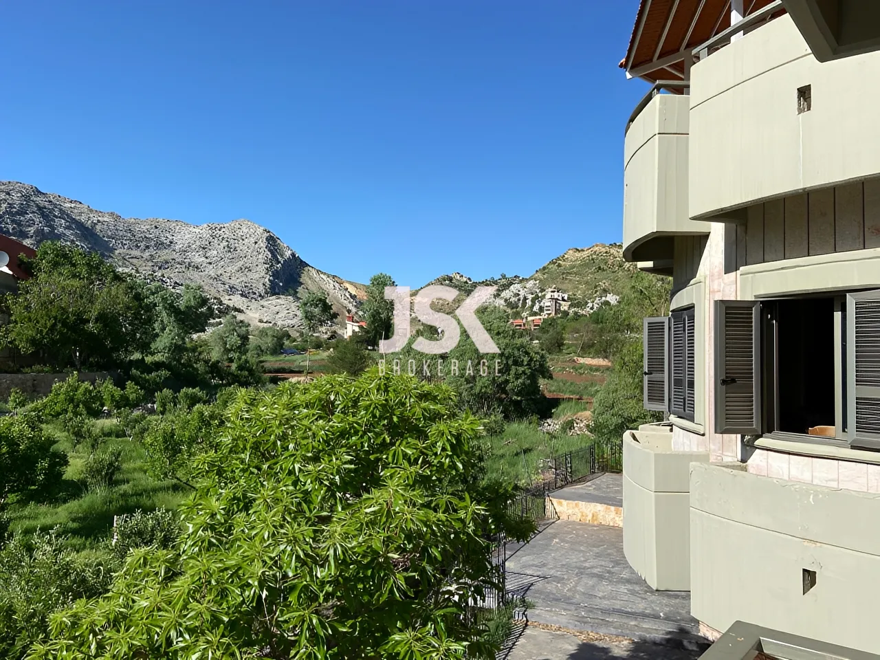 Villa for Sale in Laqlouq