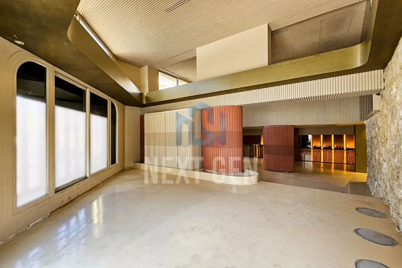 Showroom for Rent in Saifi Village