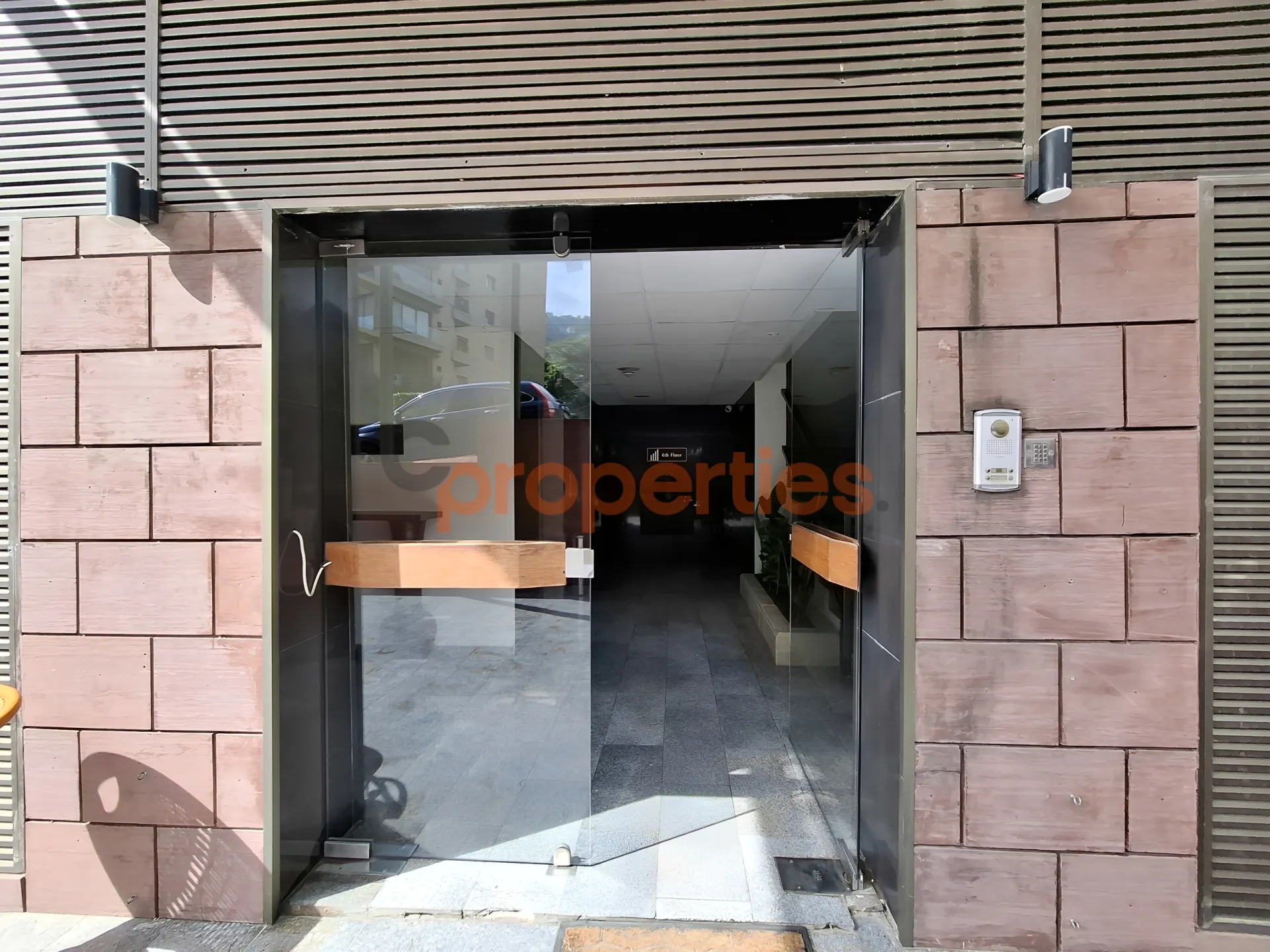 Office for Rent in Sahel Aalma