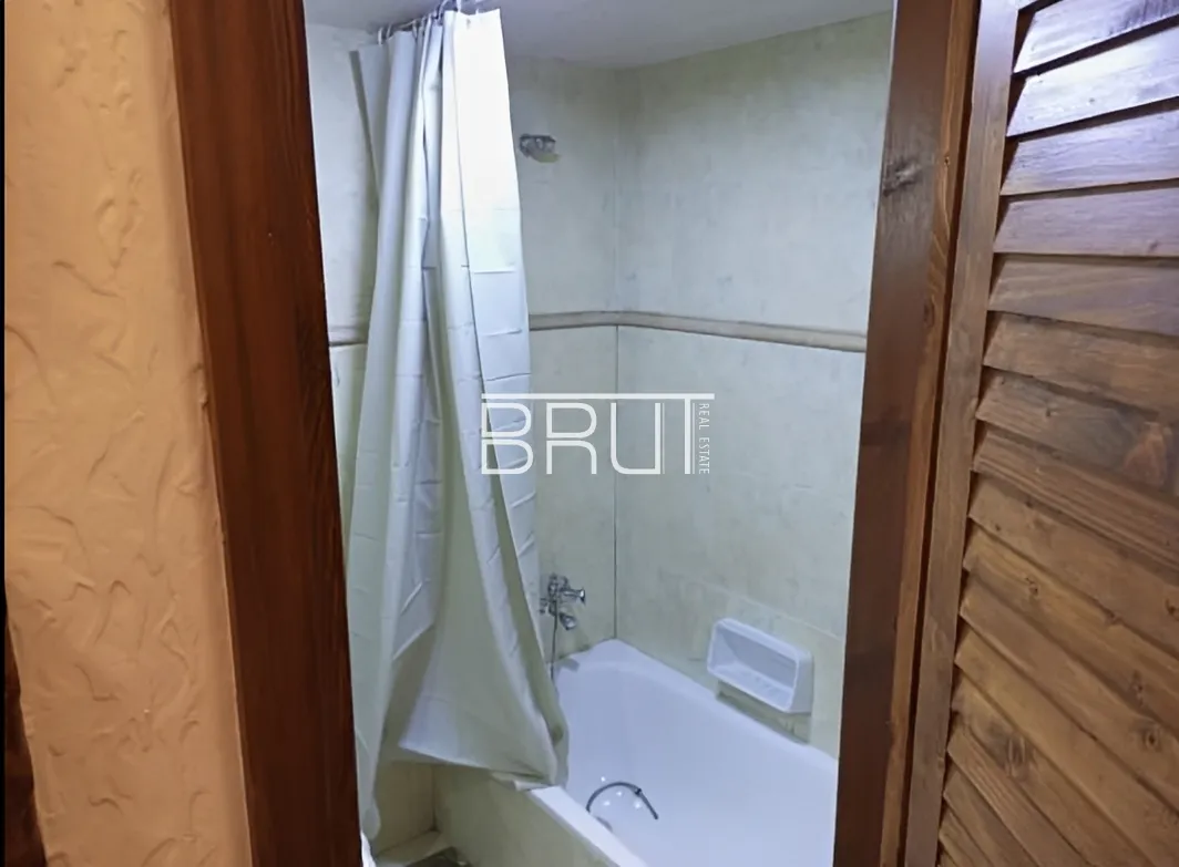 Chalet for Sale in Faraya - 2 bed, 1 bath