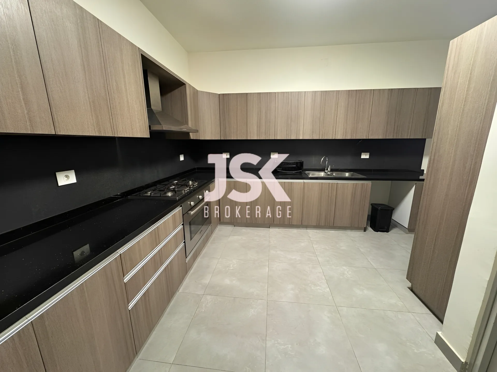 Apartment for Rent in Verdun, Beirut, Lebanon