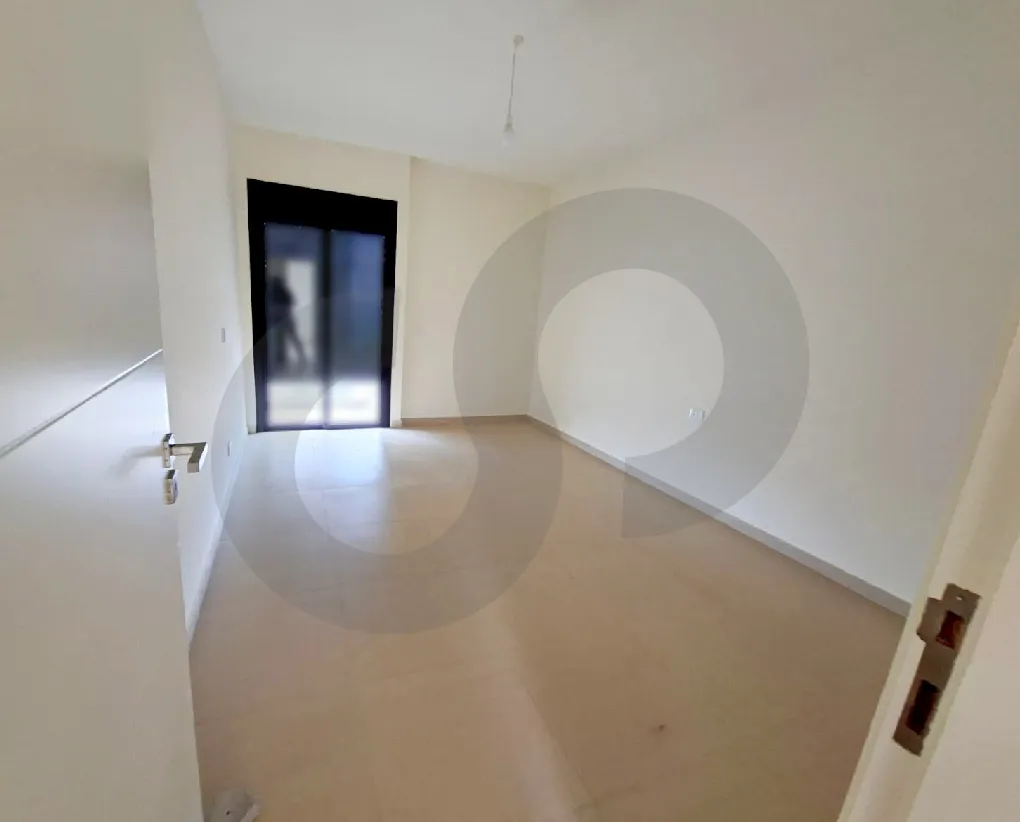 Building for Sale in Blat