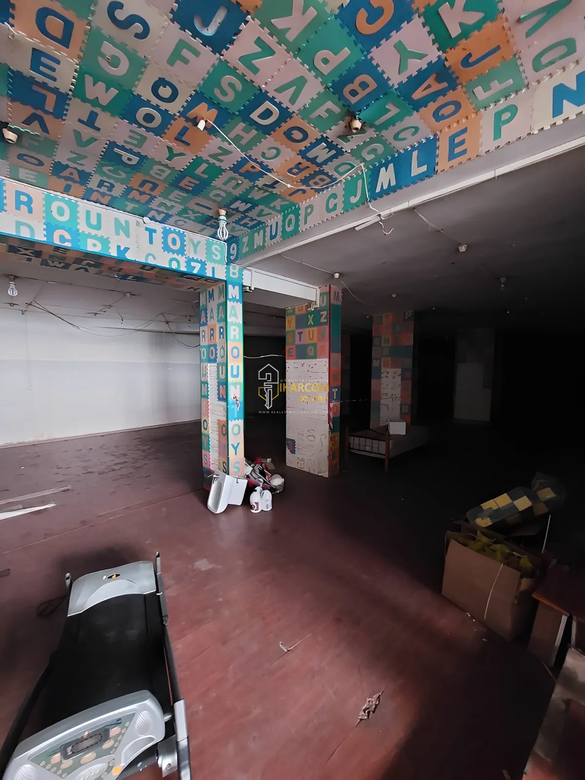 Warehouse for sale in Dekweneh