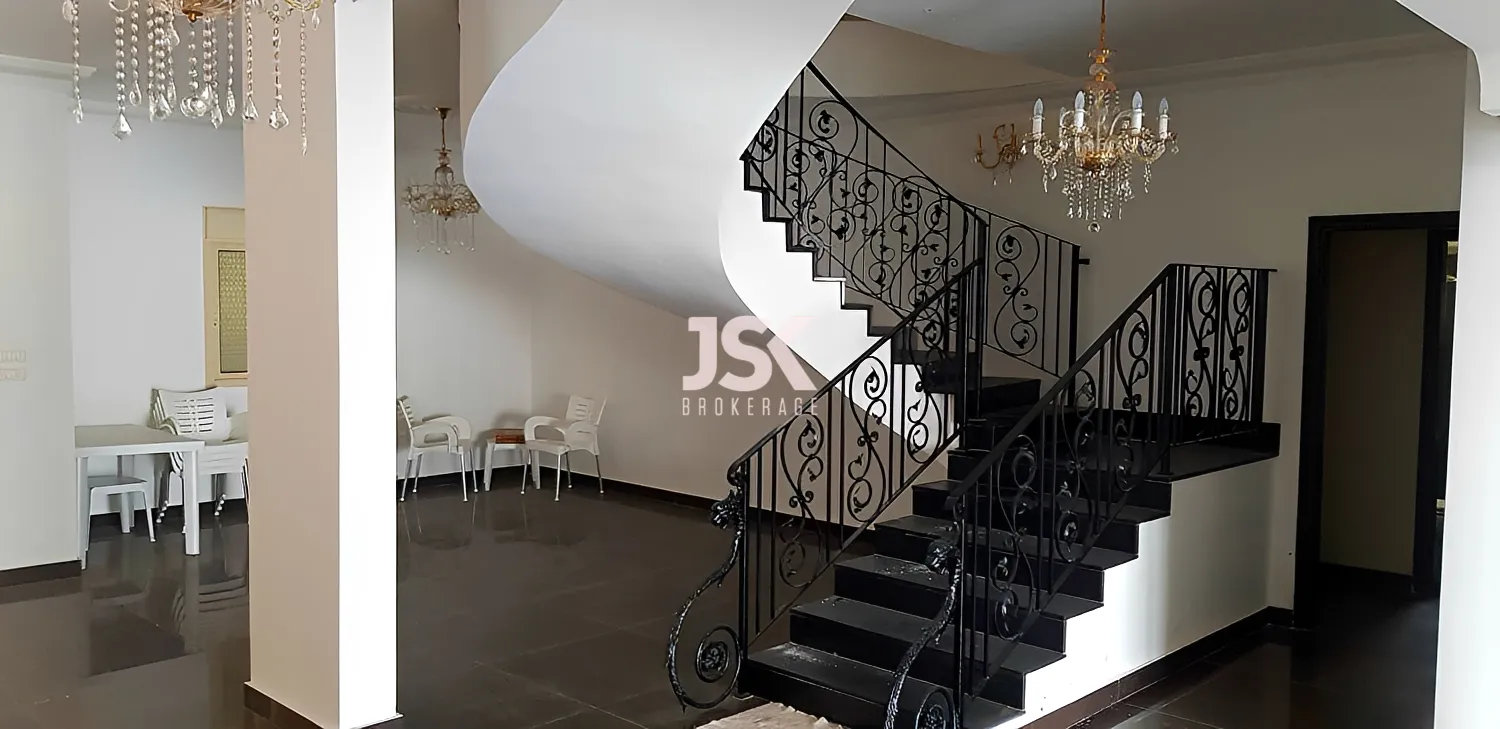 Villa for Sale in Kfour