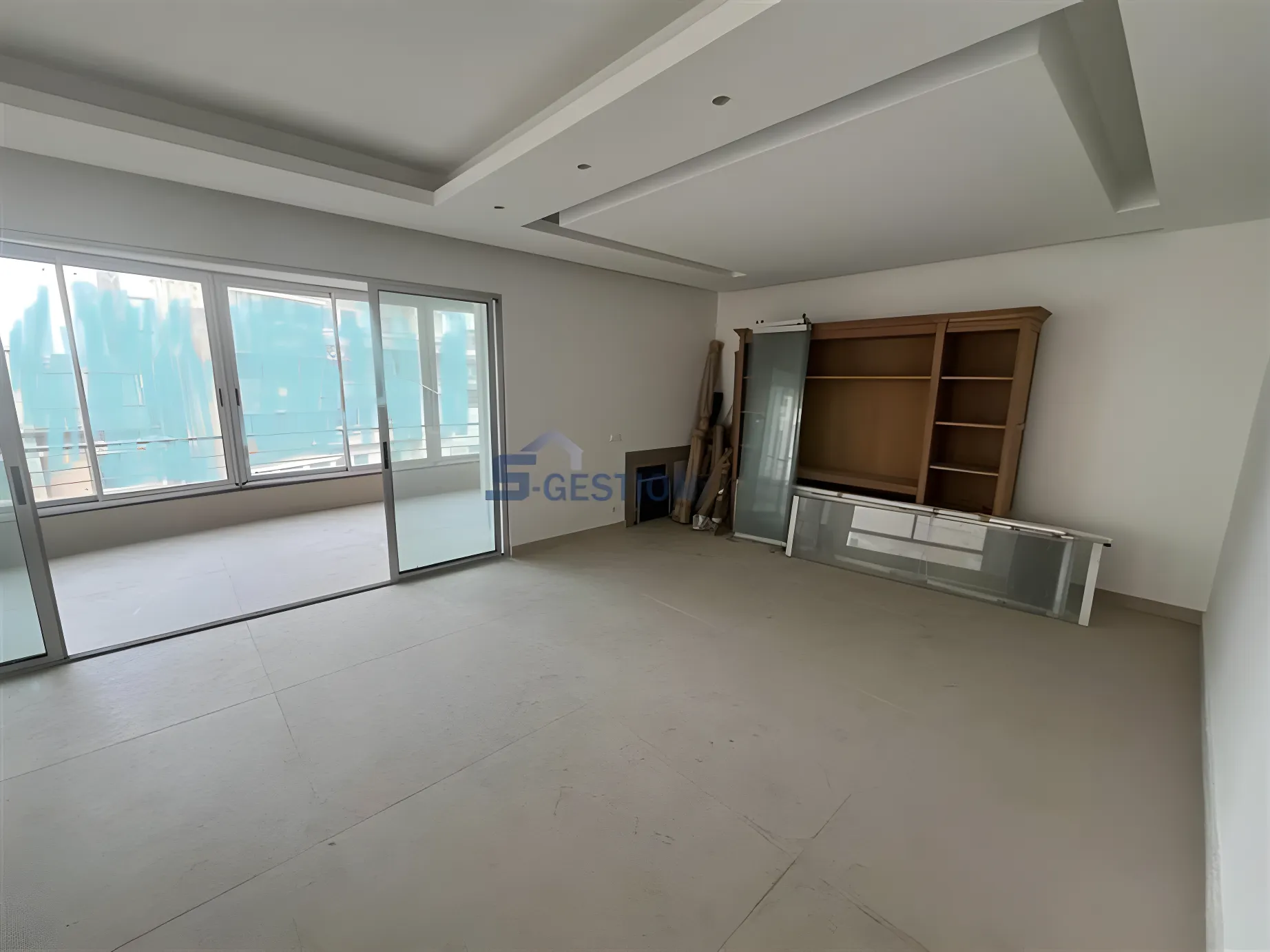 Apartment for Sale in Achrafieh - 3 bed, 5 bath