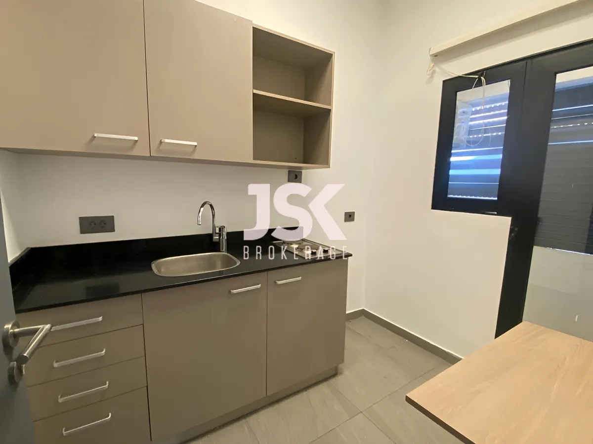 Office for rent in Badaro