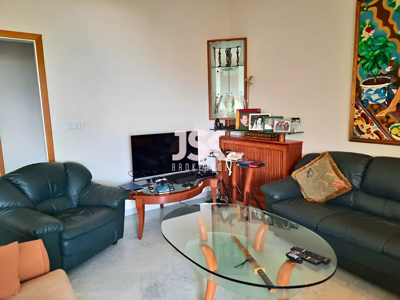 Apartment for Rent in Ballouneh - 3 bed, 3 bath