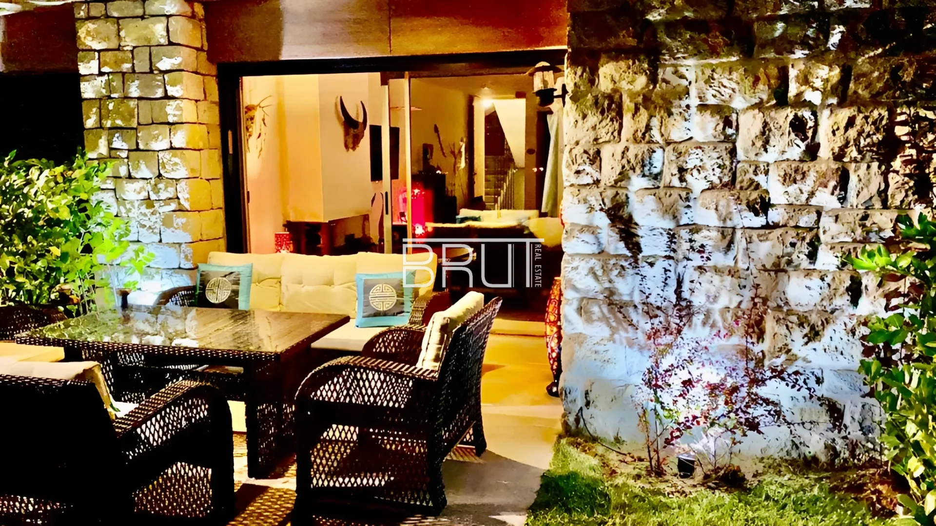 Chalet for Sale in Kfardebian - 2 bed, 3 bath