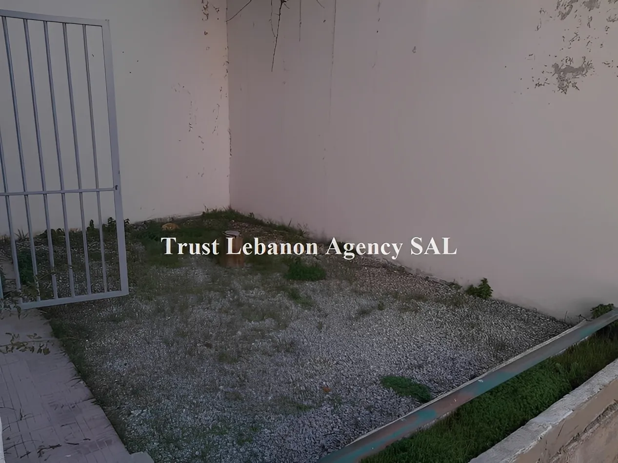Office for sale in Metn, Beit Mery