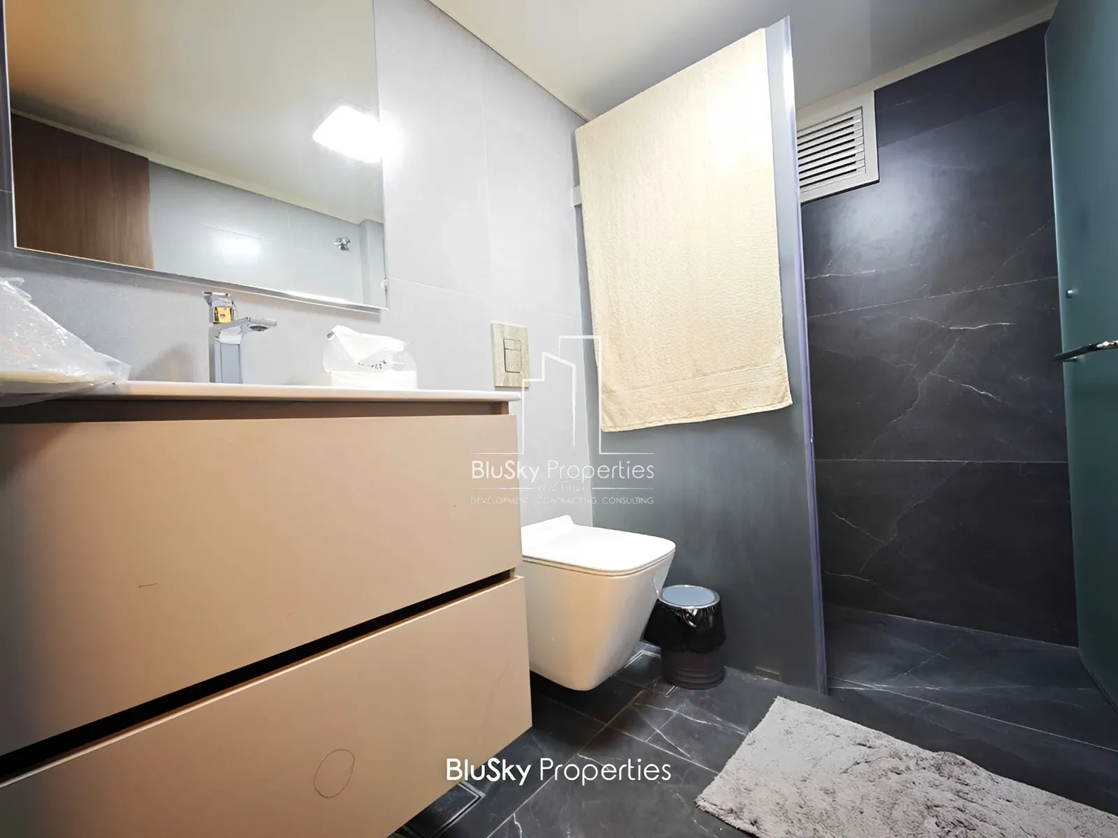 Apartment for Sale in Ain Saade