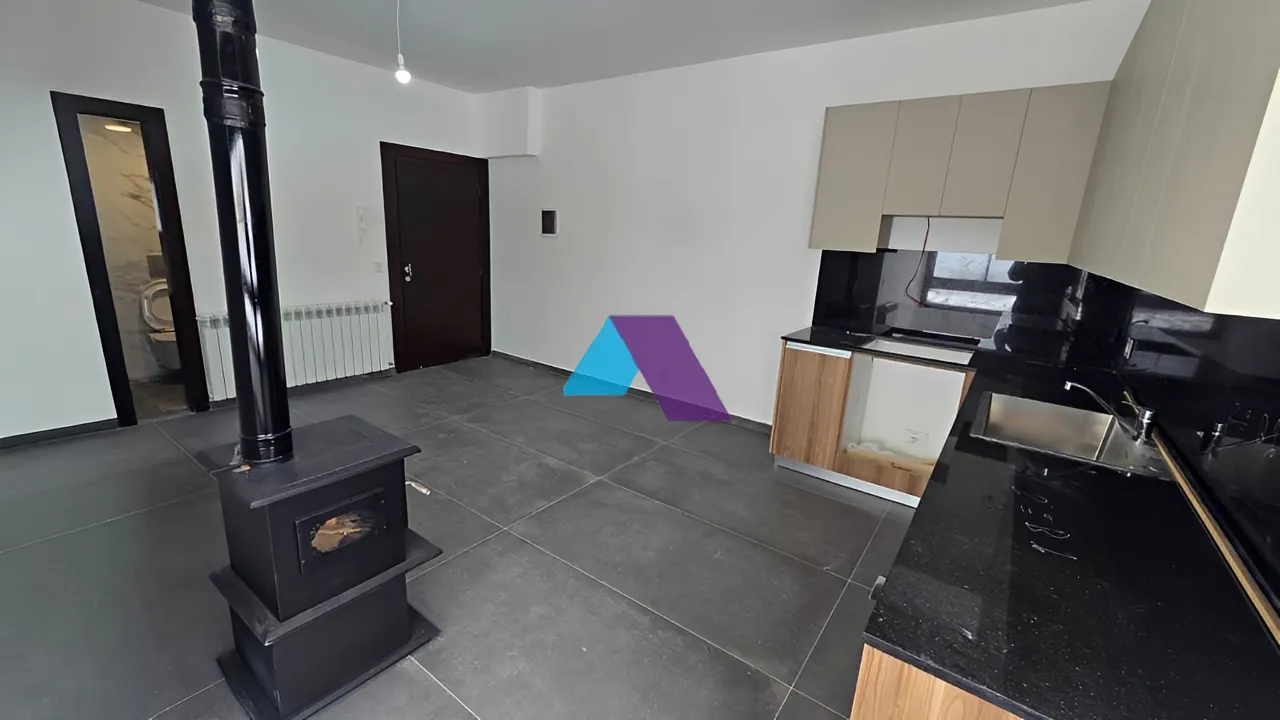 Chalet for sale in Laqlouq