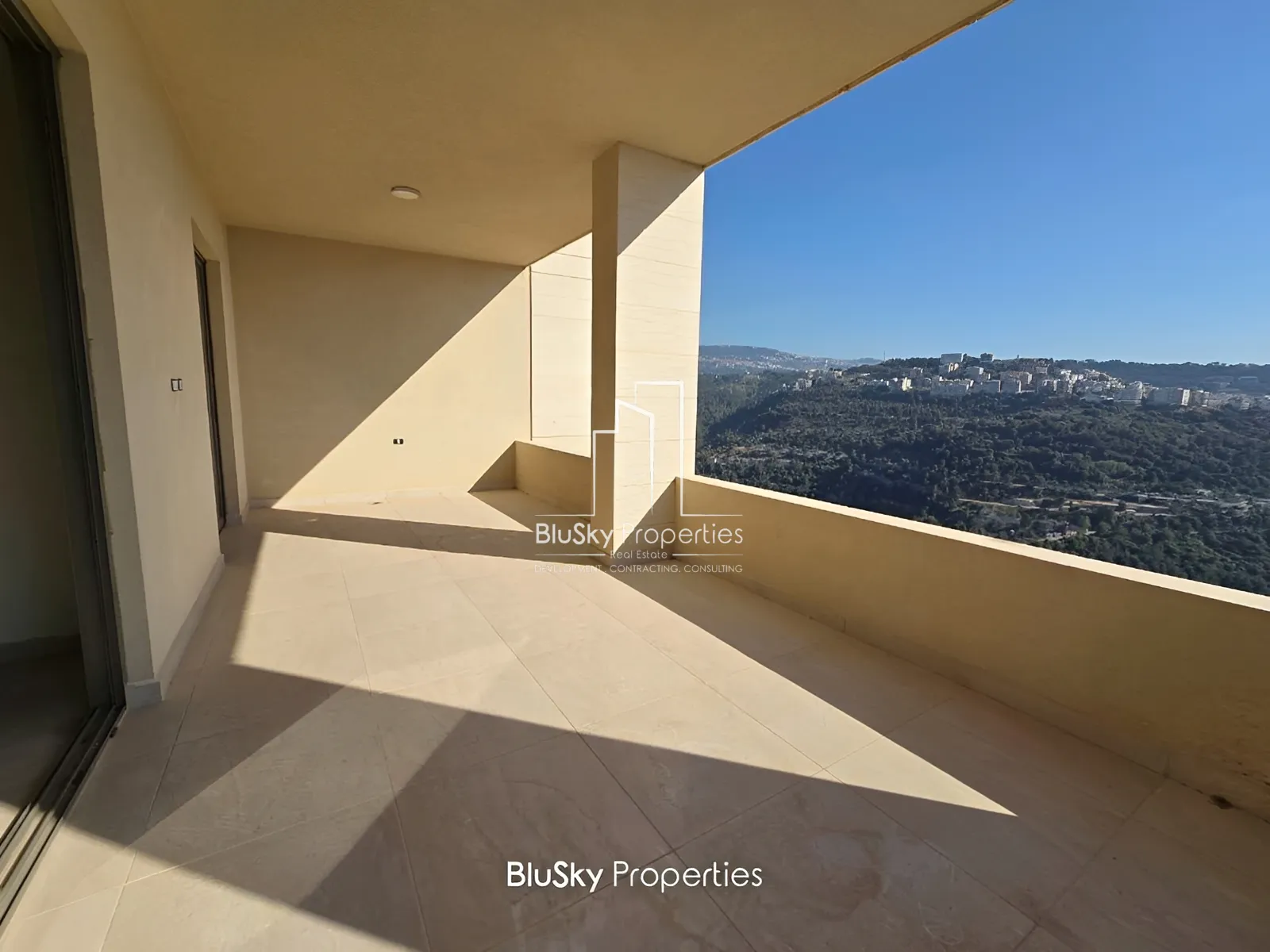 Apartment for Sale in Mansourieh - 3 bed, 2 bath