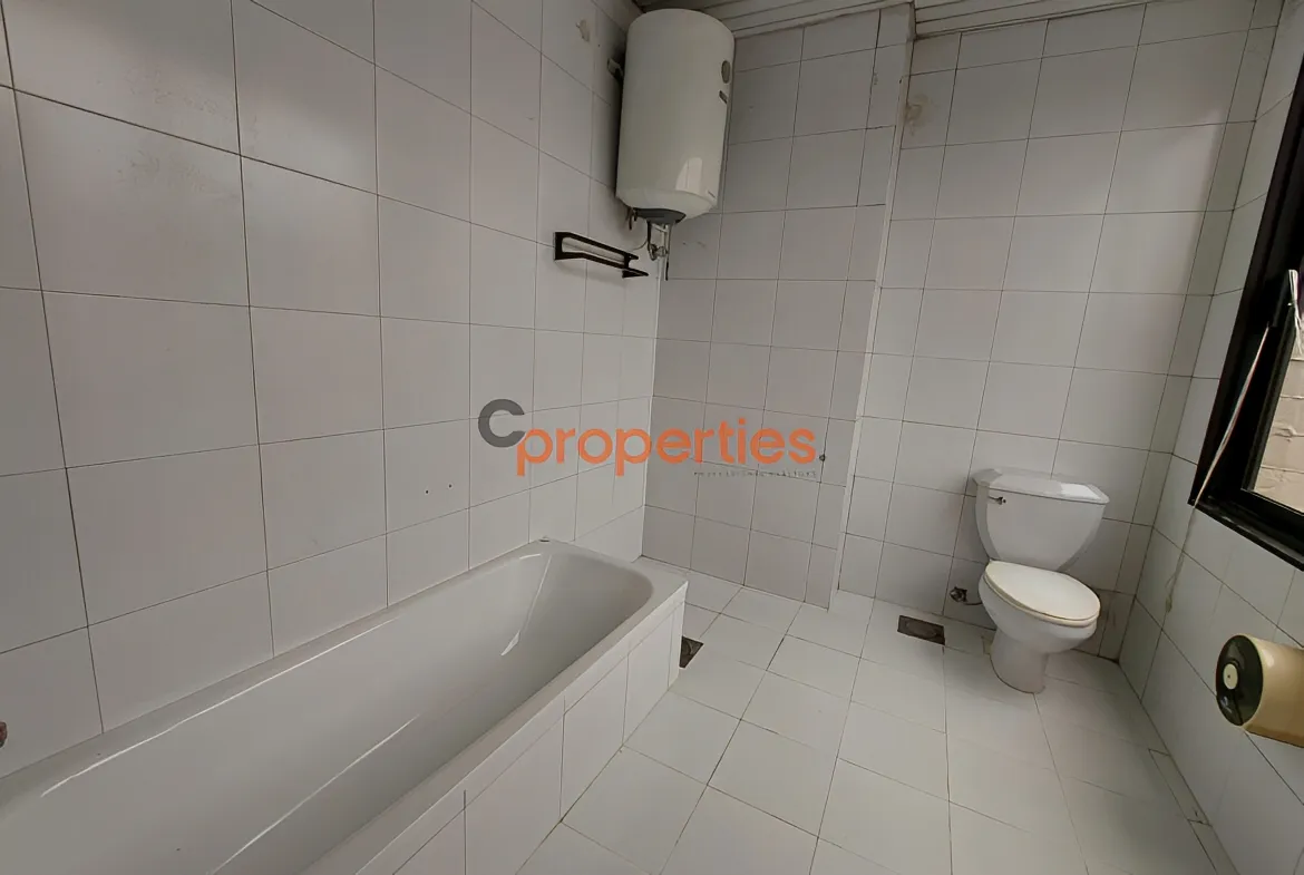 Office for Rent in Zalqa