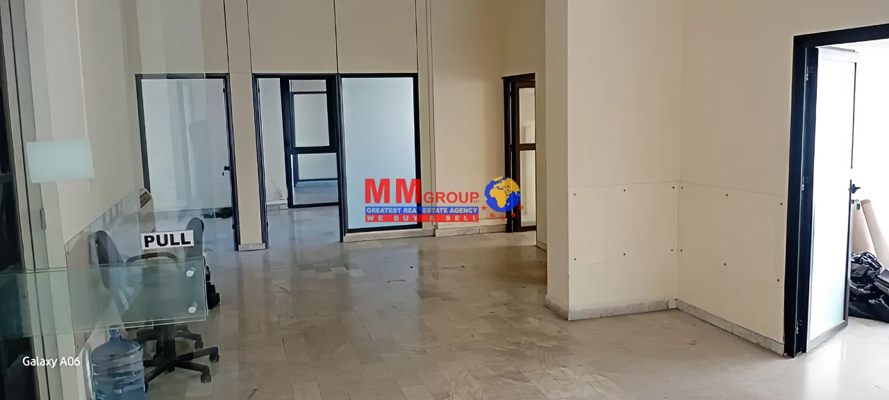 Office for rent in Sin El Fil