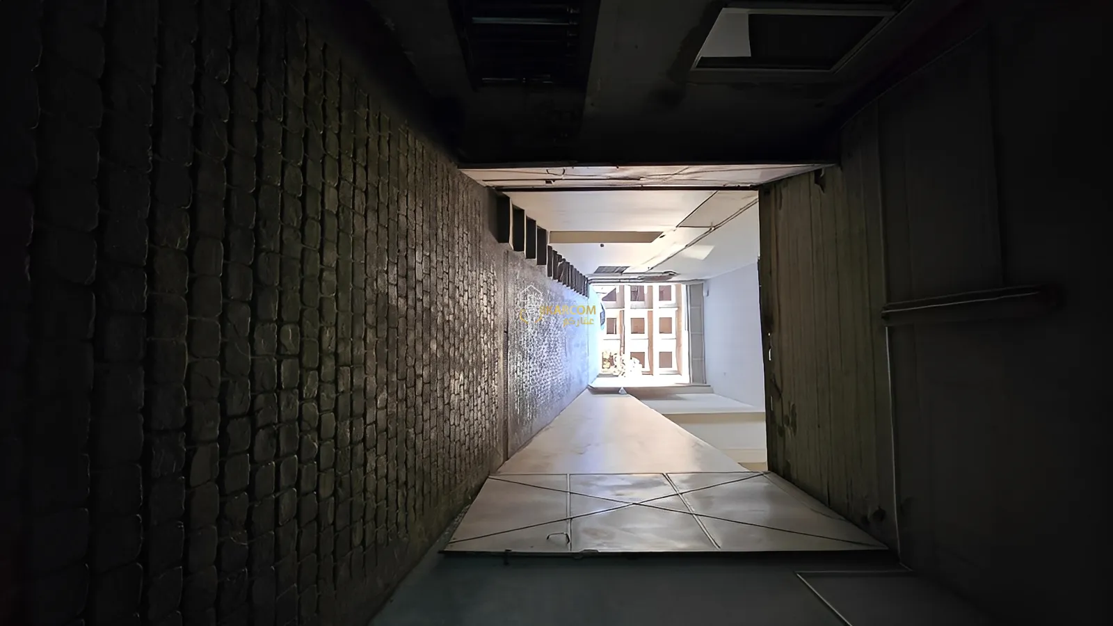 Warehouse For Rent in Dekweneh