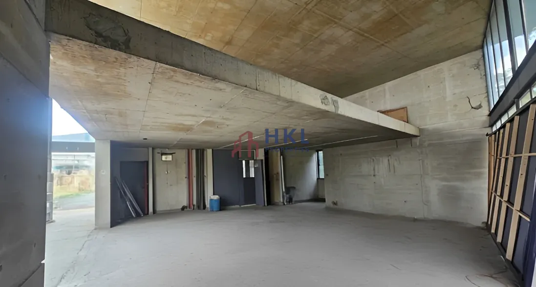 Office for rent in Sea Side Rd, Lebanon