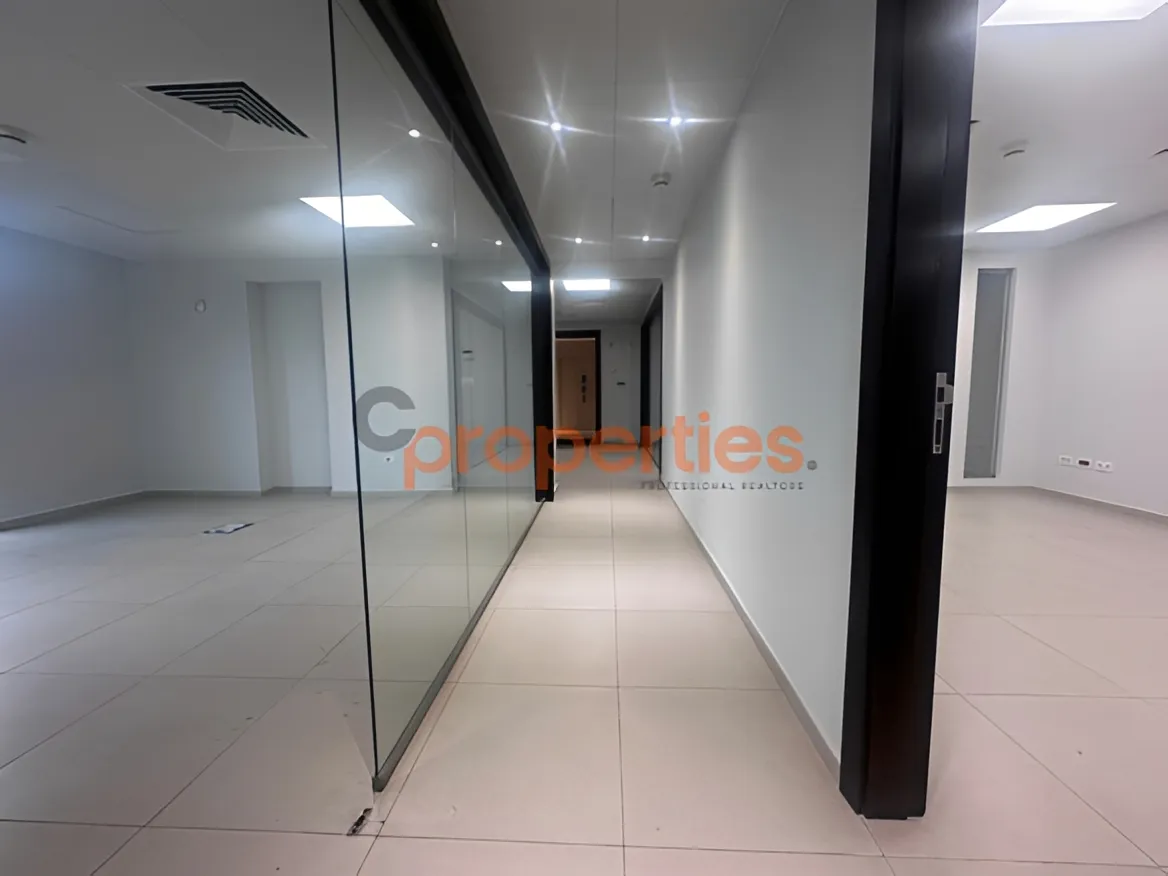 Office for rent in Ramleh Al Bayda, Beirut, Lebanon