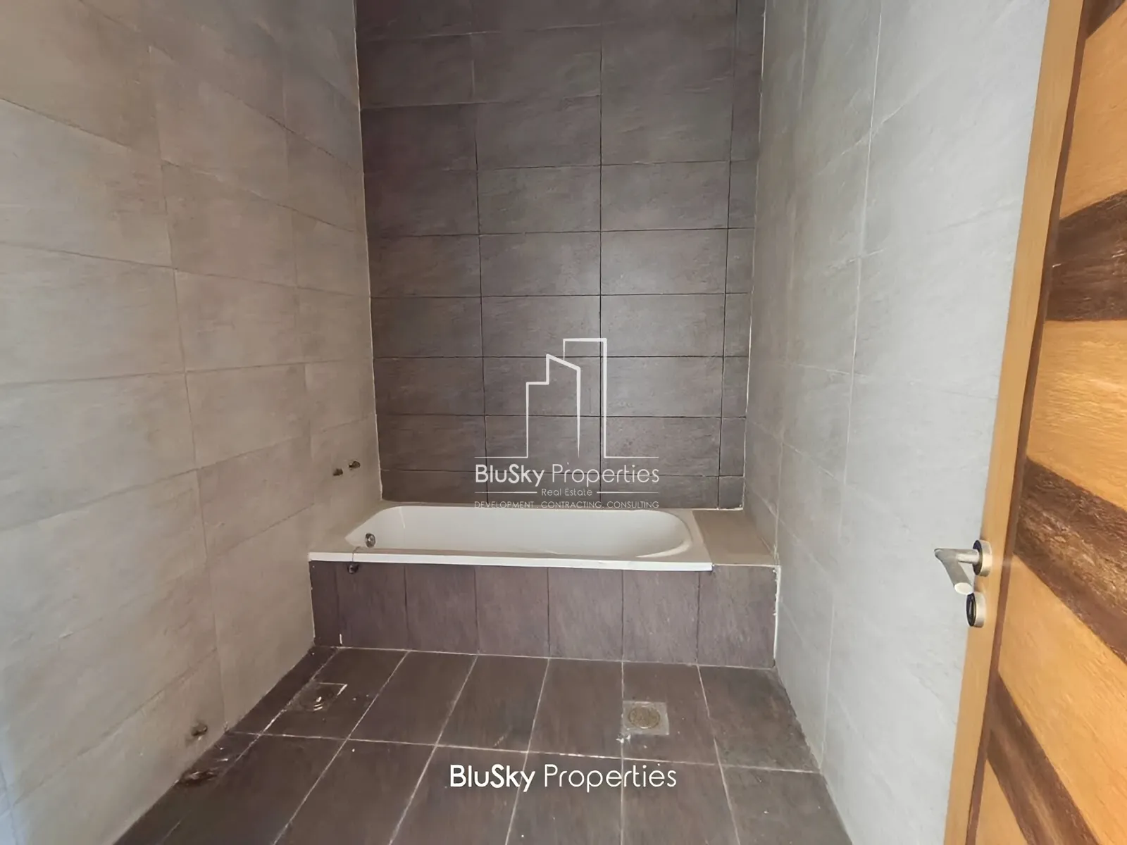 Duplex for Sale in Halat