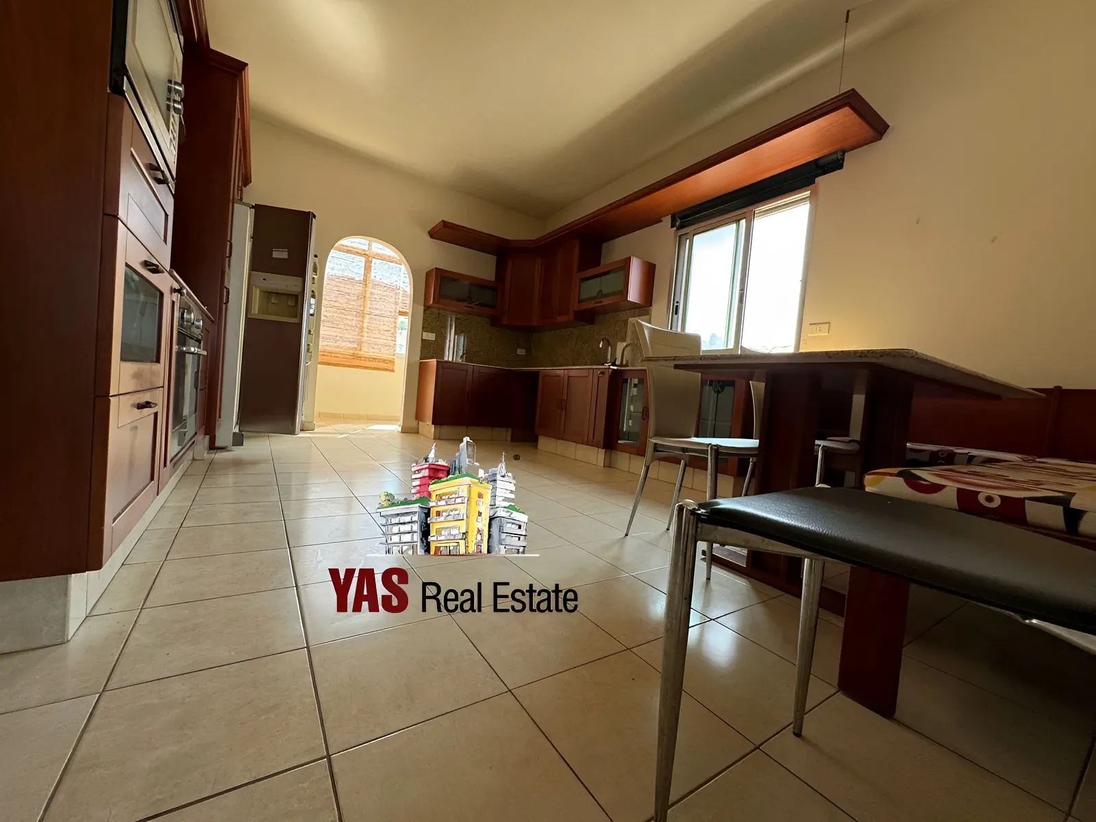 Apartment for Sale in Ballouneh