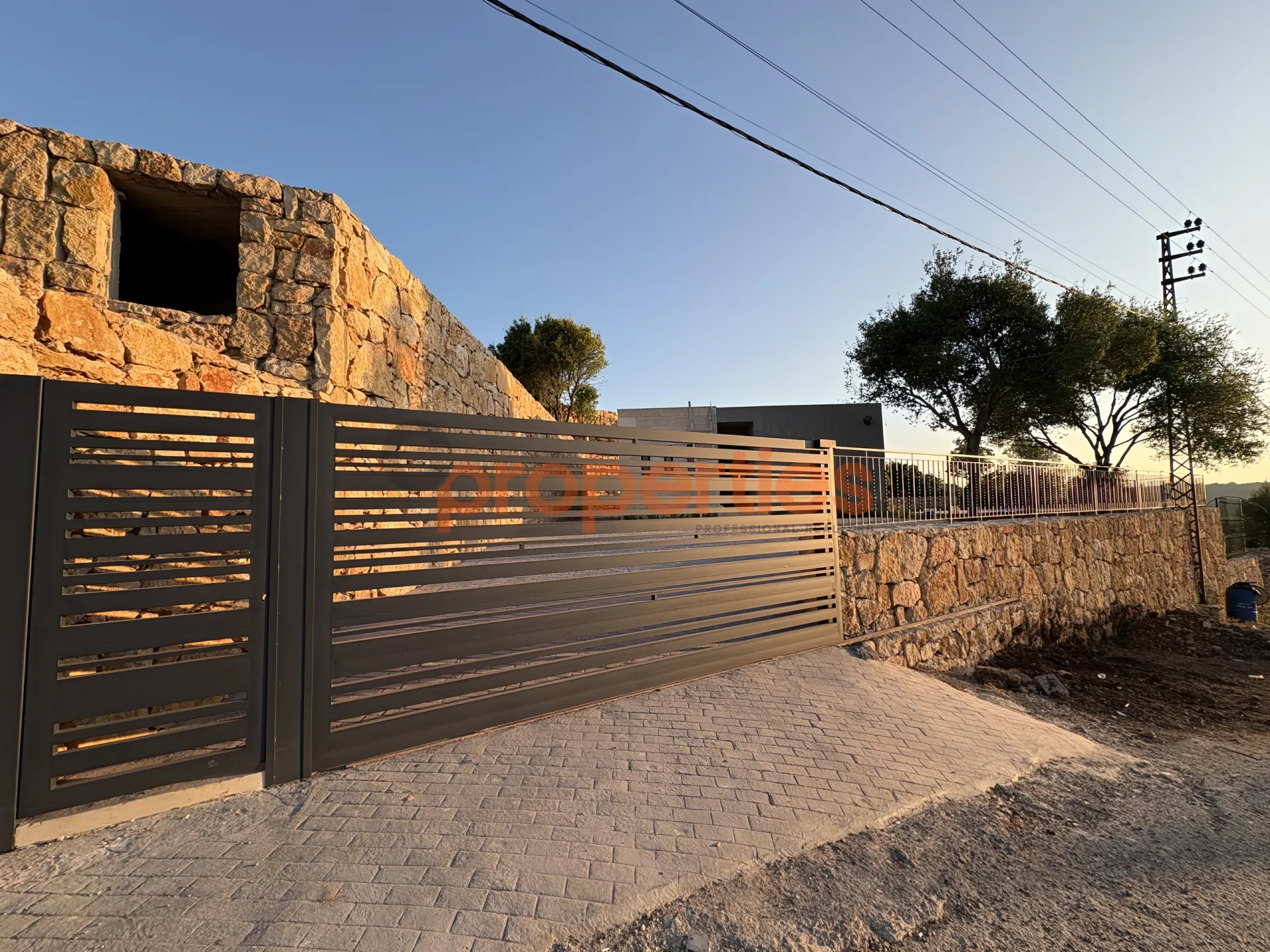 House for Sale in Chabtine - 1 bed, 4 bath