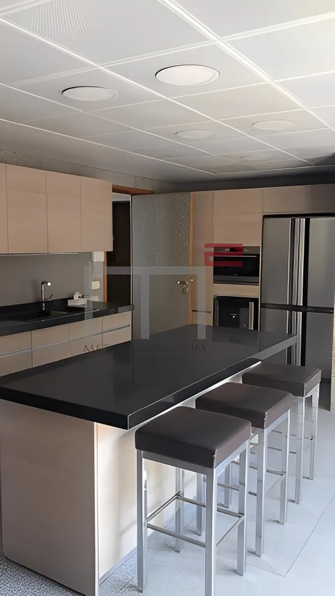 Apartment for Sale in Downtown Beirut Lebanon - 3 bed, 5 bath