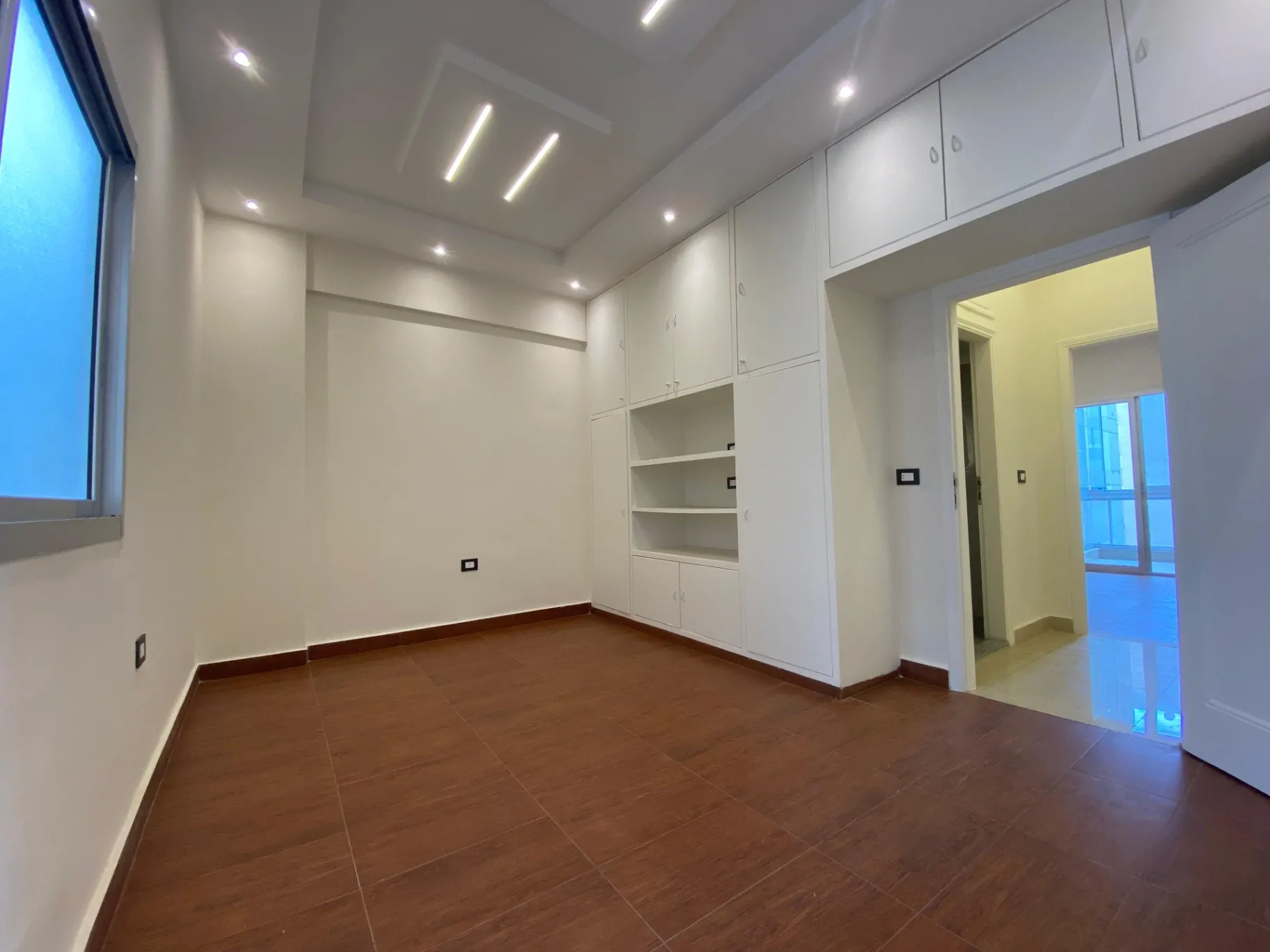 Apartment for sale in Raoucheh, Beirut, Lebanon