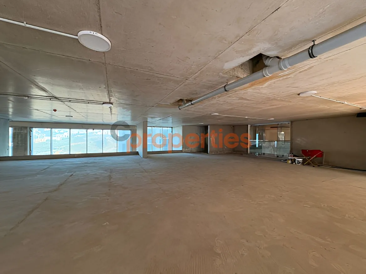 Showroom for Rent in Louaizeh