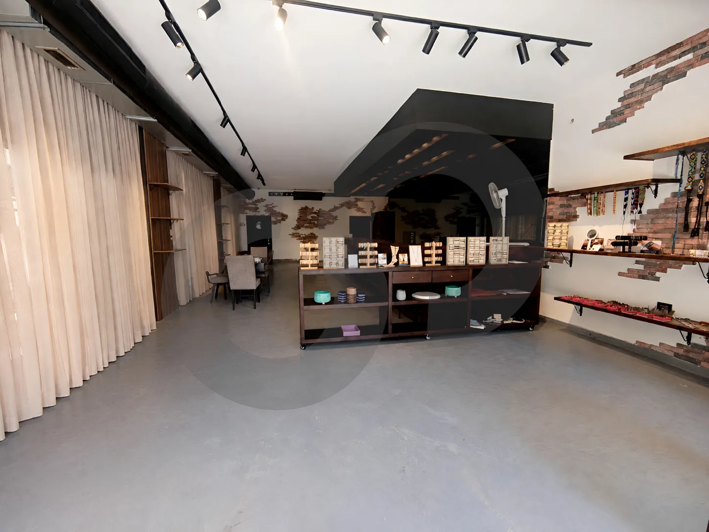 Shop for Rent in Badaro