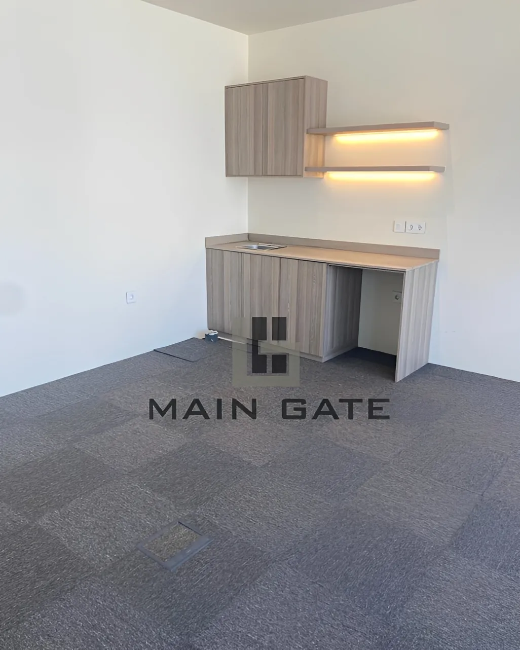 Office for rent in Dbayeh, Lebanon