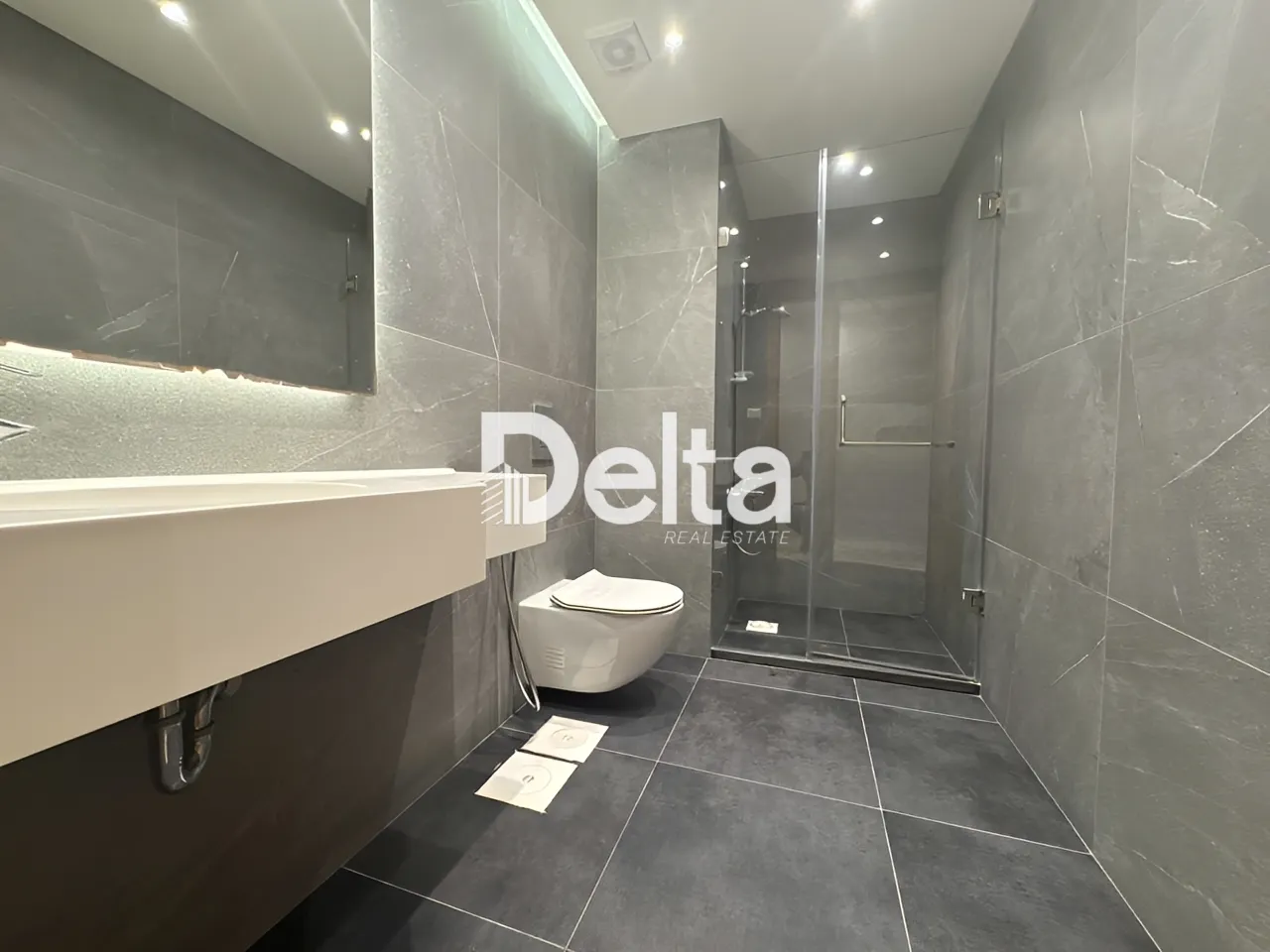 Apartment for rent in Sanayeh