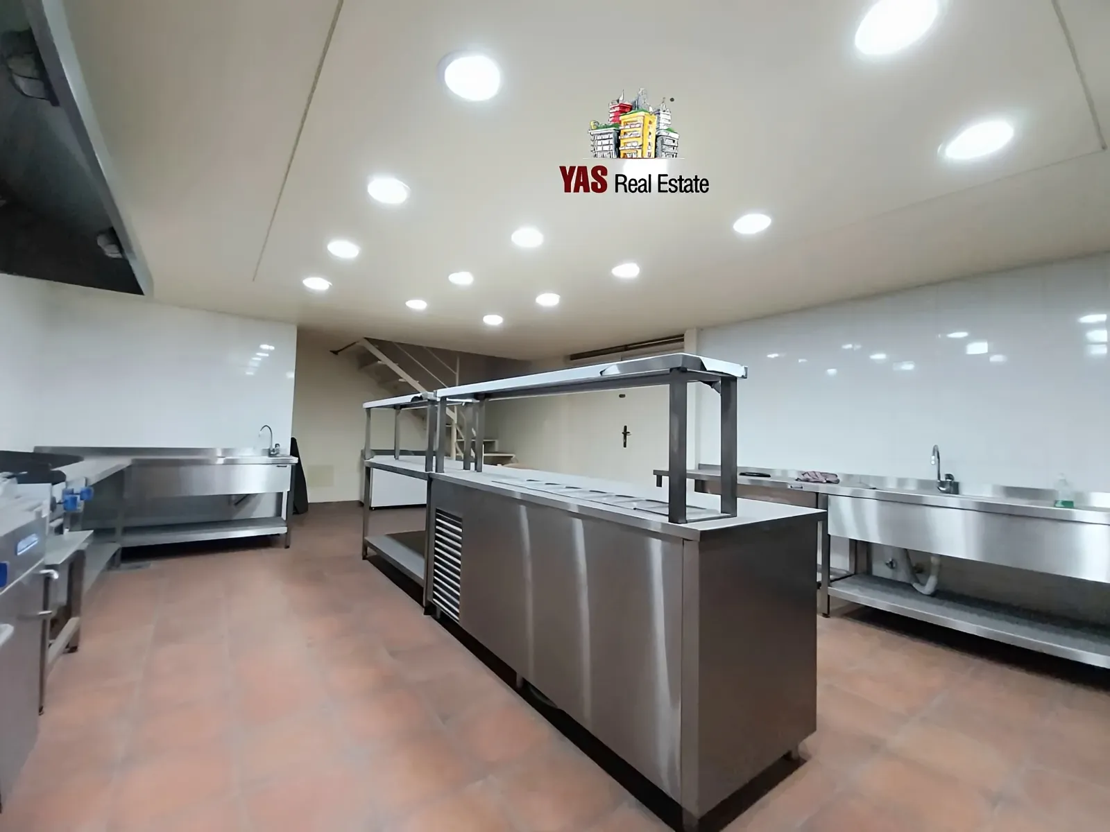 Restaurant for rent in Ghazir