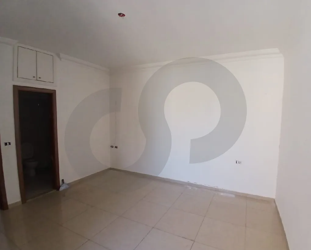 Building for Sale in Ras Al Naba'a