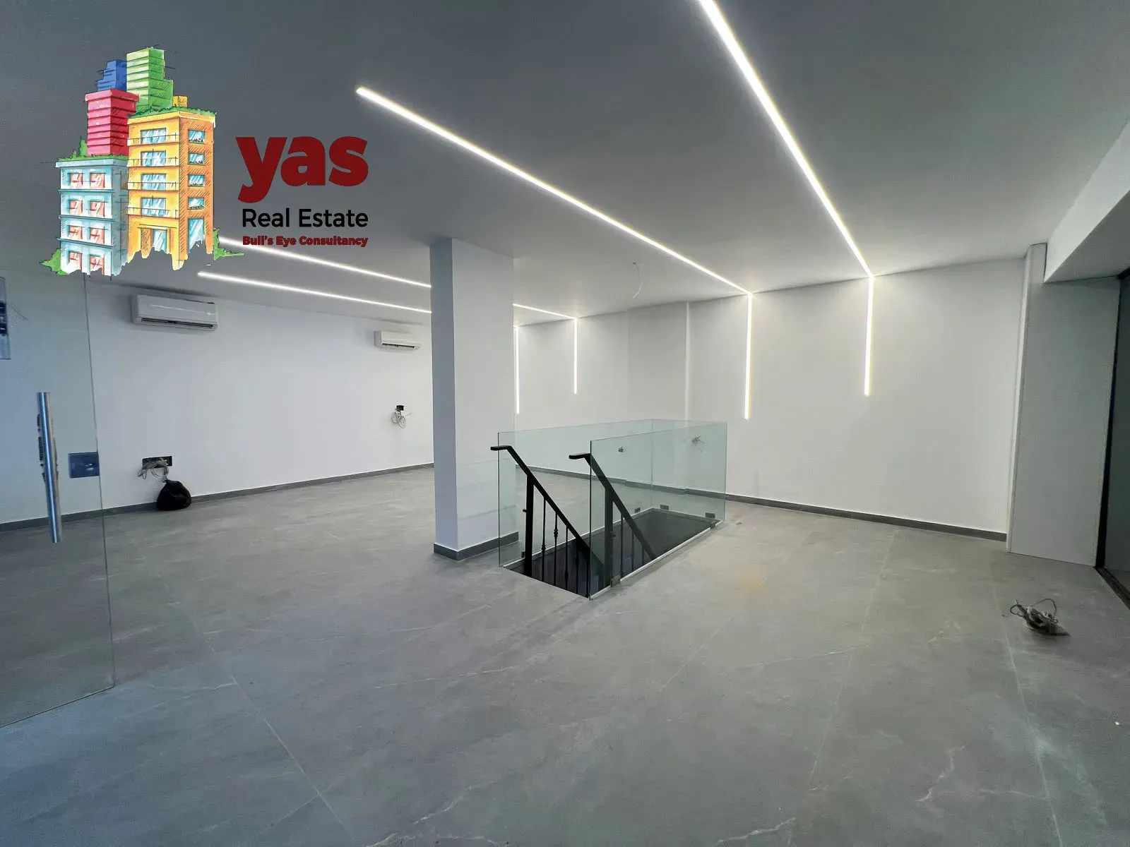 Office for rent in Adonis