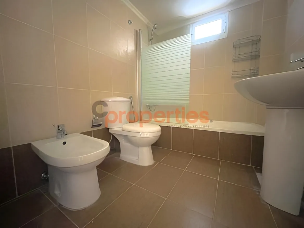 Apartment for Sale in Haret Sakher