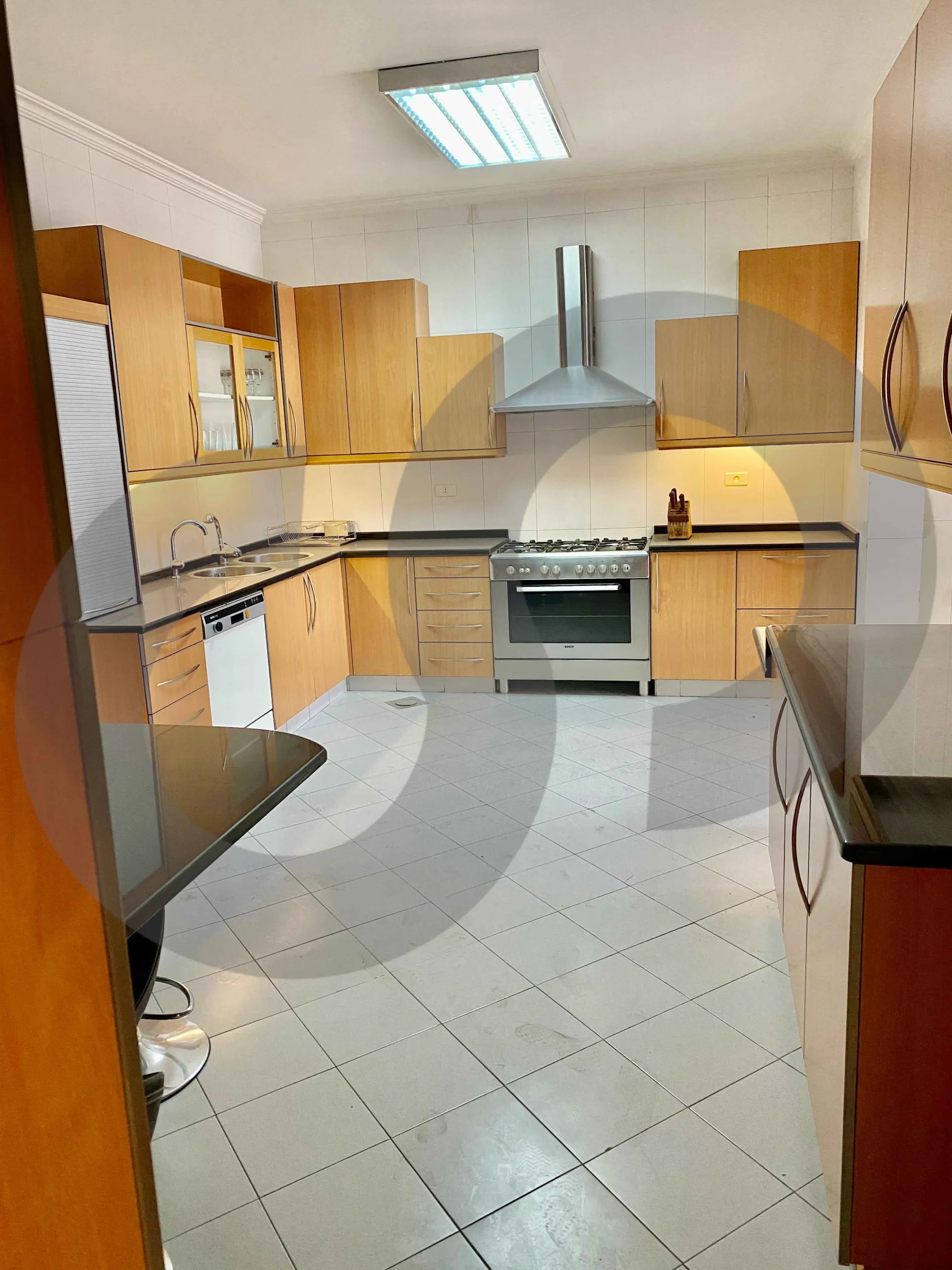 Building for Rent in Mtaileb