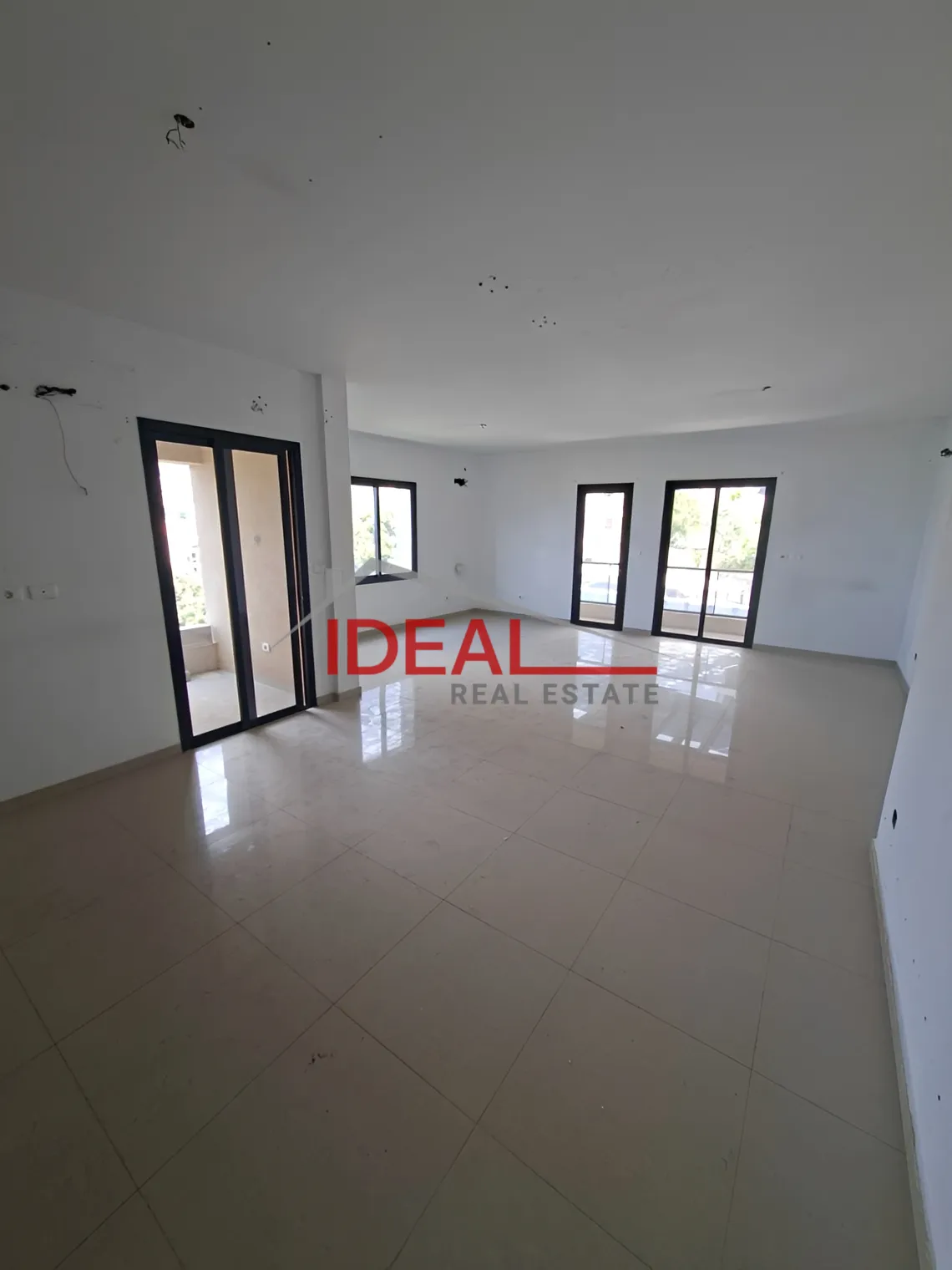 Office for rent in Kfar Hbab, Lebanon