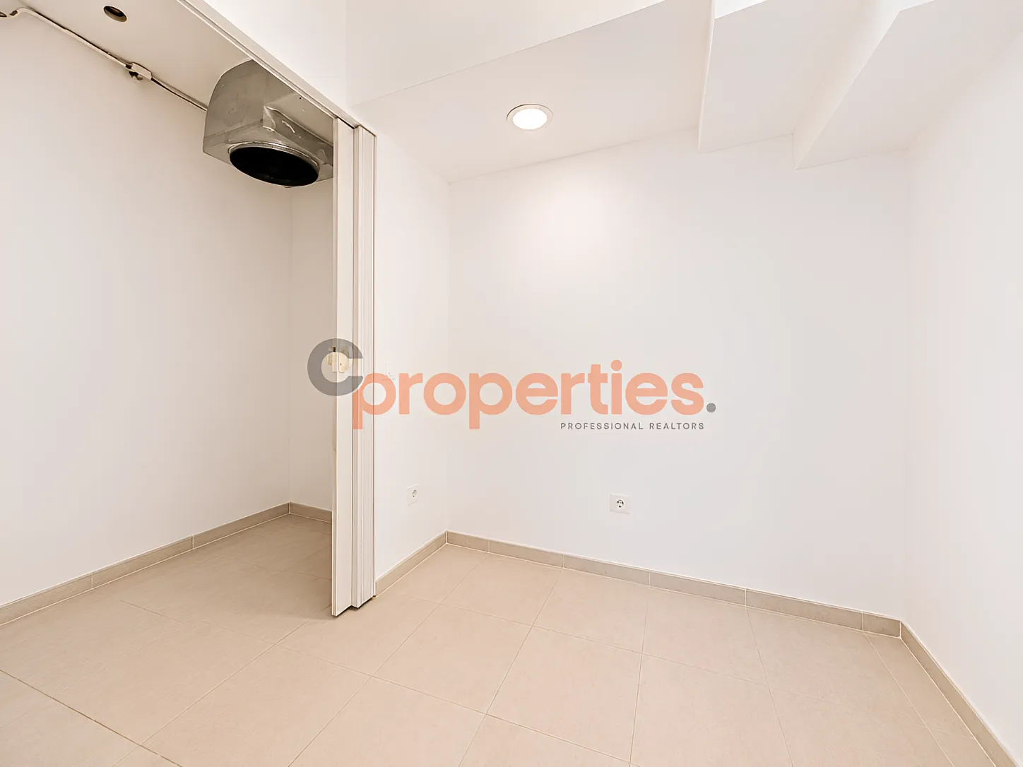 Office for rent in Hamra, Beirut, Lebanon