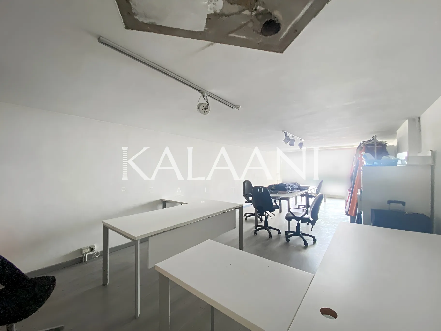Shop for rent in Kaslik, Lebanon