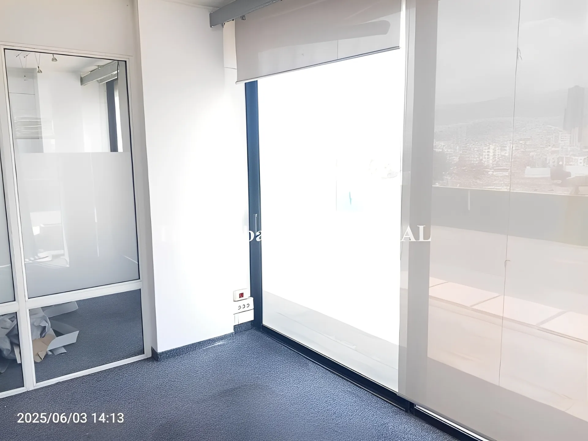 Office for rent in Beirut, Corniche El Nahr