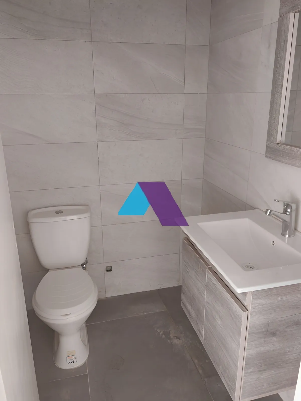 Office for rent in Zalqa
