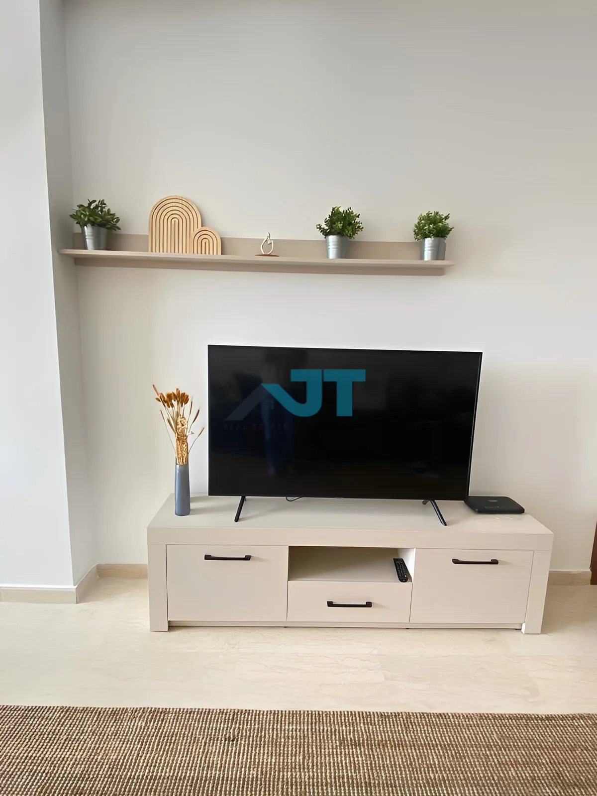 Apartment for Rent in Sodeco - 3 bed, 3 bath
