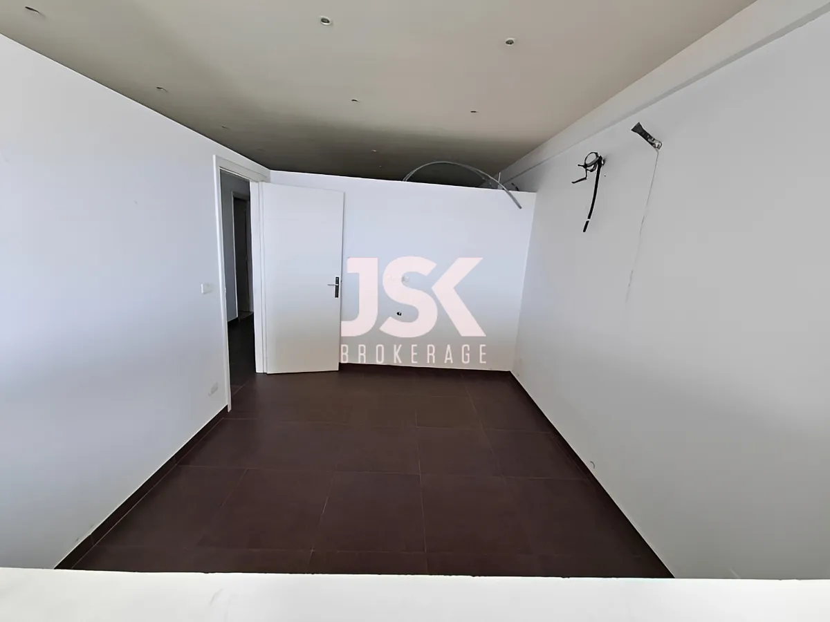 Office for Sale in Haret Sakher