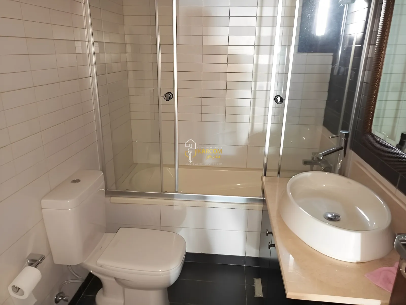 Apartment for Sale in Adma w Dafnah - 3 bed, 4 bath