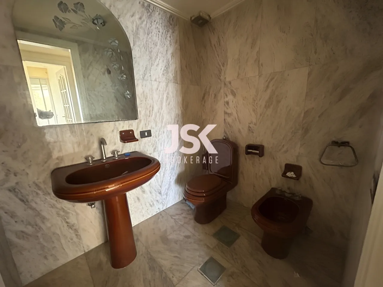 Apartment for Sale in Kraytem