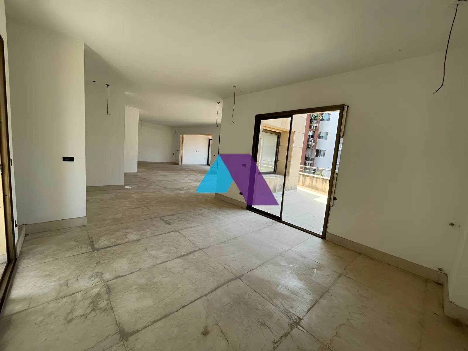 Apartment for Sale in Achrafieh - 3 bed, 4 bath