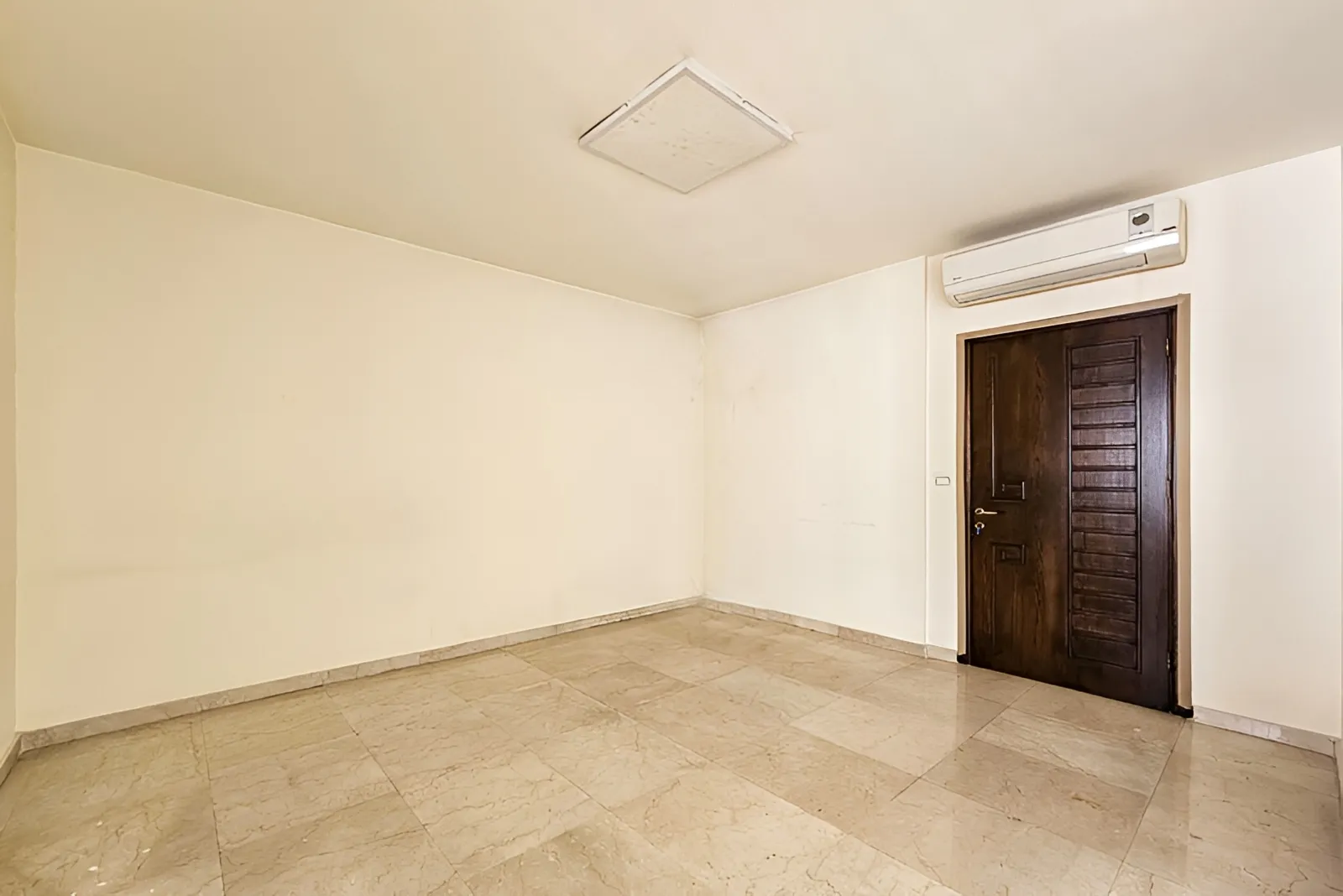 Apartment for Rent in Zarif