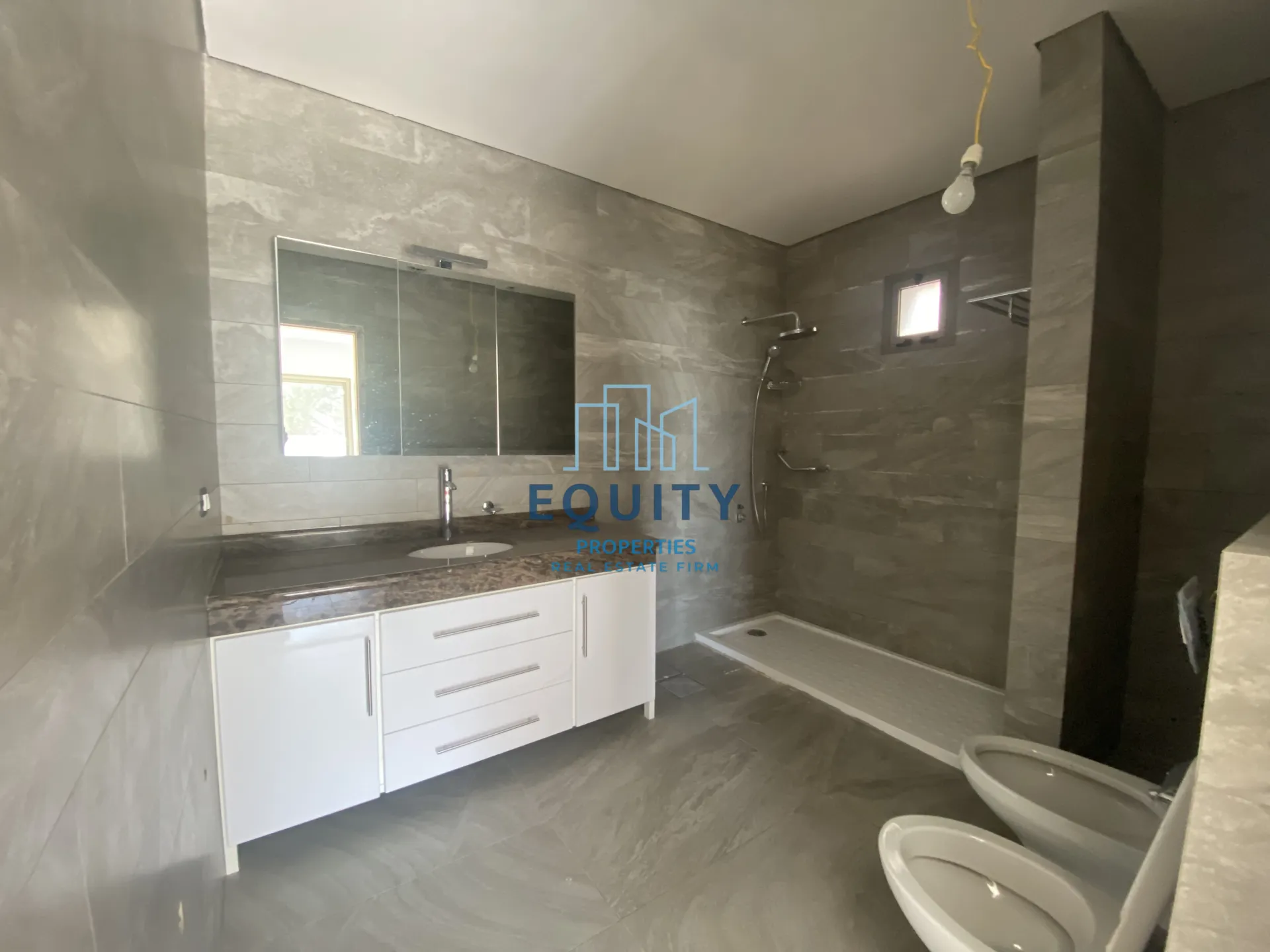 Villa for sale in Zaghrine