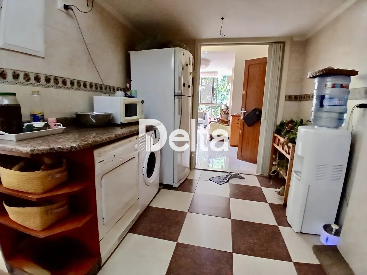 Apartment for sale in Zarif, beirut, lebanon