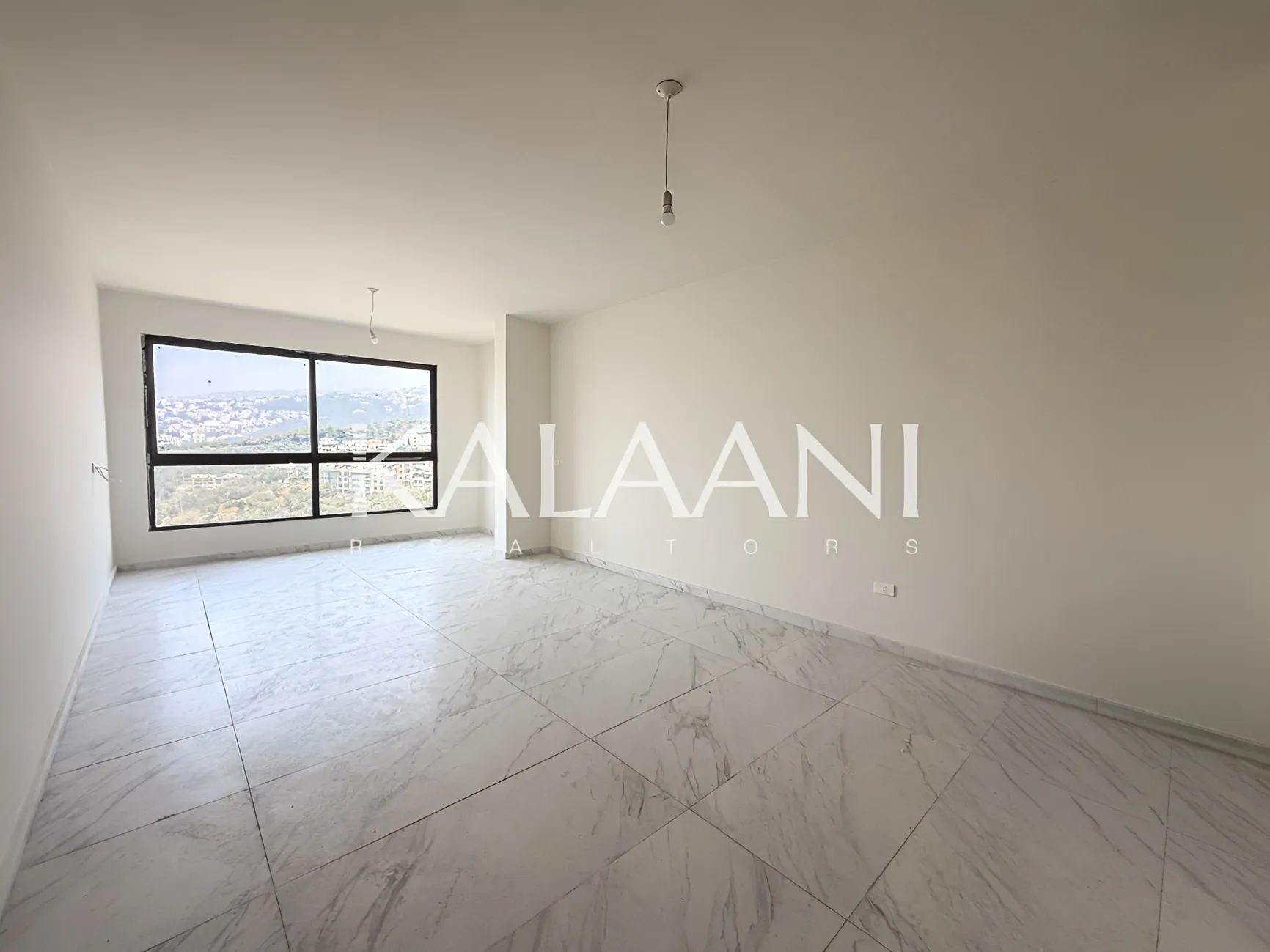 Apartment for sale in Qornet El Hamra, Lebanon - 2 bed, 2 bath