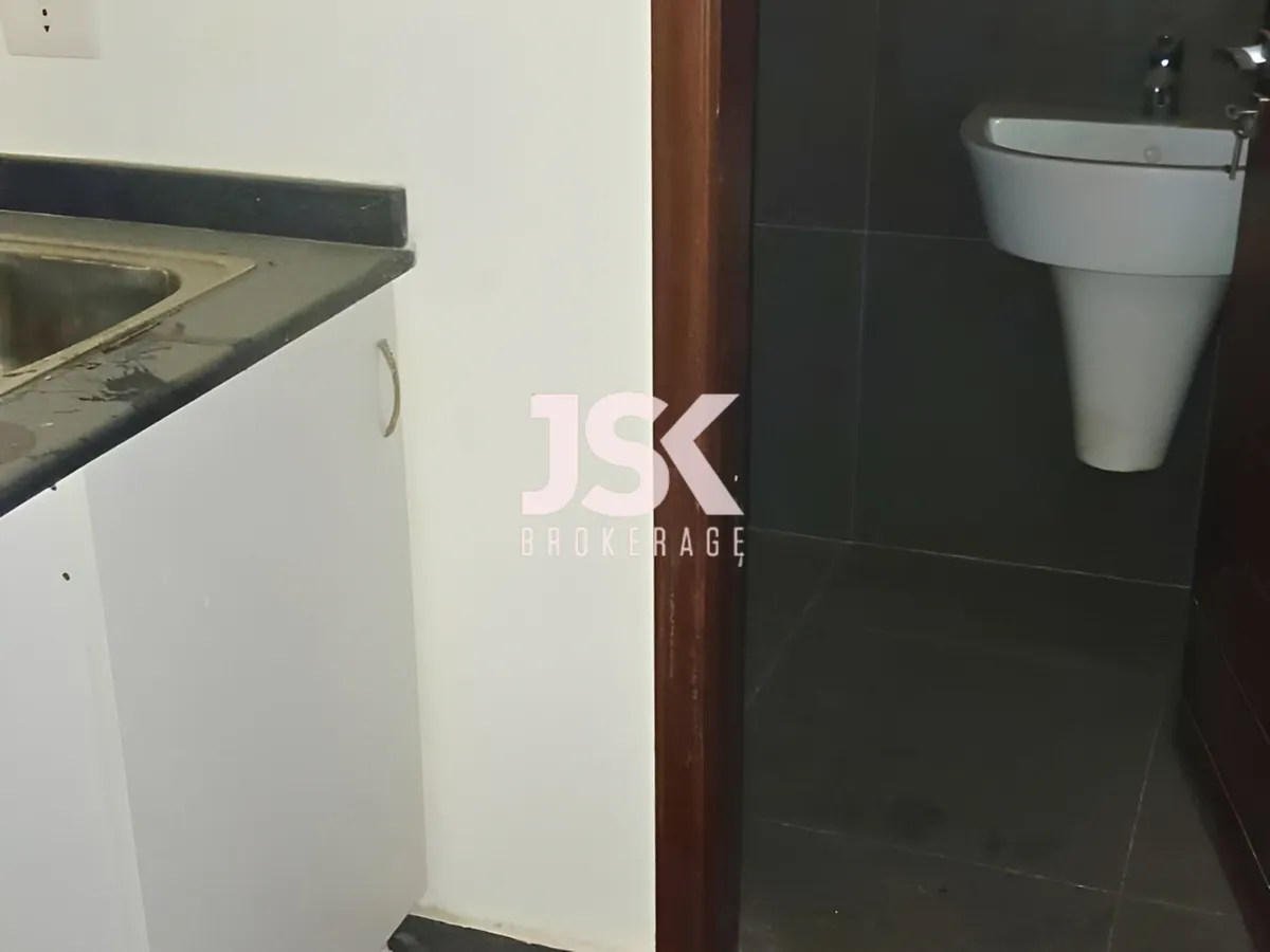 Office for rent in Dbayeh